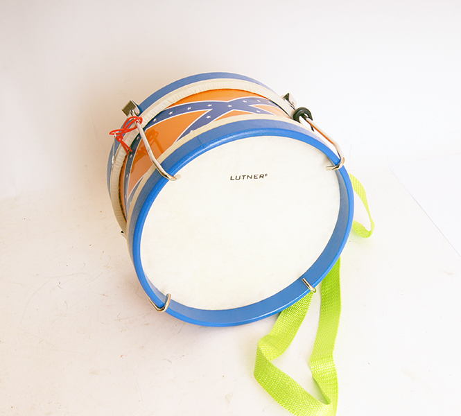 FLT-KTYG Детский барабан сине-белый диаметр 22см Lutner от магазина Соло в Иркутске