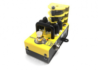 B-Lead Bricks Гитарный предусилитель, ламповый, AMT Electronics от магазина Соло в Иркутске